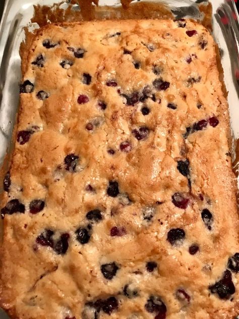 White Blueberry Cake, Breakfast Blueberry Cake, Blueberry Cake With Frozen Blueberries, Polish Blueberry Cake, Blueberry Cake With Brown Sugar Sauce, Blueberry Snack Cake, Food With Blueberries, Easy Blueberry Cake Recipes, Blueberry And Lemon Cake Recipes