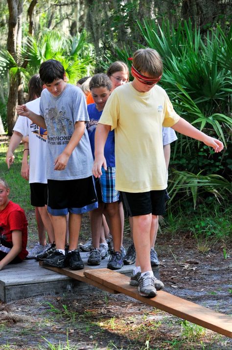 Common Ground Adventures builds a variety of Low Ropes Elements. View a sample of our most popular elements here. Low Ropes Course, Games Team Building, Teamwork Games, Gravel Pit, Nature Activity, Recreational Therapy, Camp Games, Challenge Course, Thinking Games