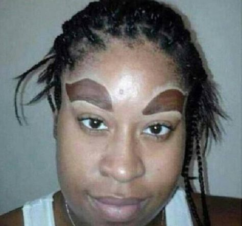 Huge Eyebrow Fail. Literally. Eyebrow Fails, Big Eyebrows, Bad Eyebrows, Bentuk Alis, Makeup Fails, Bad Makeup, How To Draw Eyebrows, Eyebrows On Fleek, Epic Fails Funny