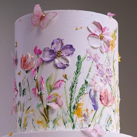 Hand Painted Floral Cake, Watercolor Flower Cake, Wildflower Cake Ideas, Flower Smash Cake, Enchanted Garden Cake, Painted Floral Cake, Floral Baby Shower Cake, Cake Floral Design, Spring Flower Cake