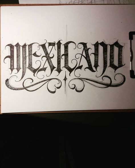 𝕵𝖔𝖘𝖊 𝖗𝖆𝖒𝖎𝖗𝖊𝖟 en Instagram: “Sketch 👽 #mexico#mexicanostyle#mexicanpower#mexicorifa#mexicanosalgritodeguerra#letters#lettering#tumbao#draw#sketch#tattoideas#blvck#666” Graffiti Lettering Tattoo, Casper Tattoo, Lettering Chicano, Lettering Tattoo Design, Tattoo Name Fonts, Azteca Tattoo, Mexico Tattoo, Jose Ramirez, Mexican Tattoo