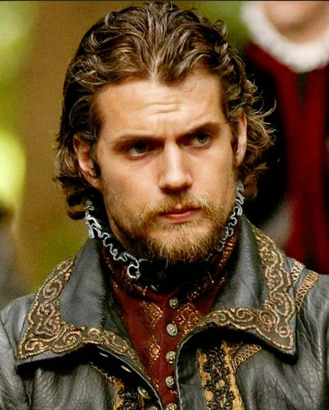 Hope everyone is having a wonderful day 😘☺! #CharlesBrandon #TheTudors Henry Cavill Tudors, The Tudors Tv Show, Charles Brandon, Clive Owen, The Tudors, Russell Crowe, Character Inspiration Male, Longer Hair, Daniel Craig