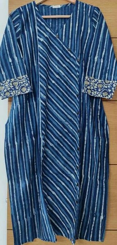 Indigo Kurti Designs Latest, Stripes Kurti Designs Latest, Indigo Kurti Designs, Kurti Pants, Kurta Pattern, Churidar Neck, Kurtis Design, Silk Kurti Designs, Salwar Suit Designs