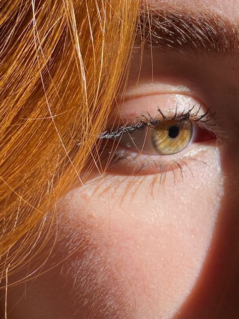 Ginger Beauty, Copper Ginger, Close Up Faces, Instagram Captions For Friends, Amber Eyes, Caption For Friends, Love Quotes Wallpaper, Artist Aesthetic, Zoo Wee Mama