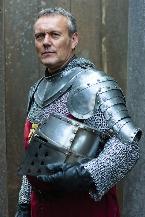 Merlin - king Uther Merlin Characters, Uther Pendragon, Anthony Head, Merlin Show, Merlin Series, Merlin Bbc, Merlin Fandom, Merlin Cast, Arthurian Legend