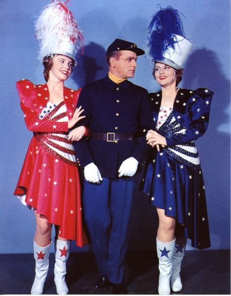 “Yankee Doodle Dandy", 1942 Dandy’s World All Character, Yankee Doodle Dandy 1942, Andy Pettitte Yankees, Dandys World Dandy, Damn Yankees Band, Yankee Doodle Dandy, Joan Leslie, James Cagney, 8x10 Photo