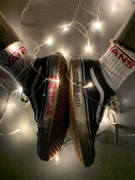 tammy’s vans with fairy lights; giving me stranger things vibes Stranger Things Vibes, Aesthetic Vans, Golf Bags, Fairy Lights, Stranger Things, Give It To Me, Photography