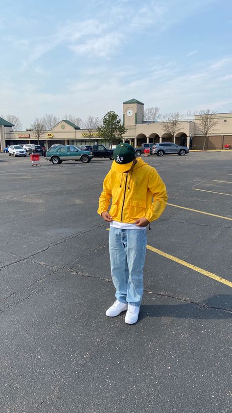 Yellow Cap Outfit Men, Yellow Jumper Outfit, Jumper Outfit Men, Cap Outfit Men, Mens Inspo, Sneakers Outfit Men, Outfits Everyday, Cap Outfit, Trendy Boy Outfits