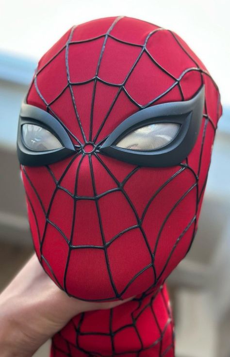 Spiderman Lenses Design, Spiderman Mask Design, Spider Man Lenses, Spiderman Lenses, Spiderman Comic Art, Buff Guys, Spiderman Mask, Drawing Female Body, Arte Nerd