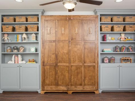 Murphy's bed Photos | HGTV's Fixer Upper With Chip and Joanna Gaines | HGTV Basement Guest Rooms, Fixer Upper Decor, Murphy Bed Ikea, Murphy Bed Desk, Hgtv Fixer Upper, Modern Murphy Beds, Murphy Bed Diy, Murphy Bed Plans, Rustic Italian