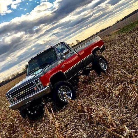 American Pickup Trucks, Country Trucks, Trucks Lifted Diesel, Chevrolet Truck, Dream Vehicles, Custom Chevy Trucks, Pick Up Truck, Lifted Chevy Trucks, Old Pickup Trucks