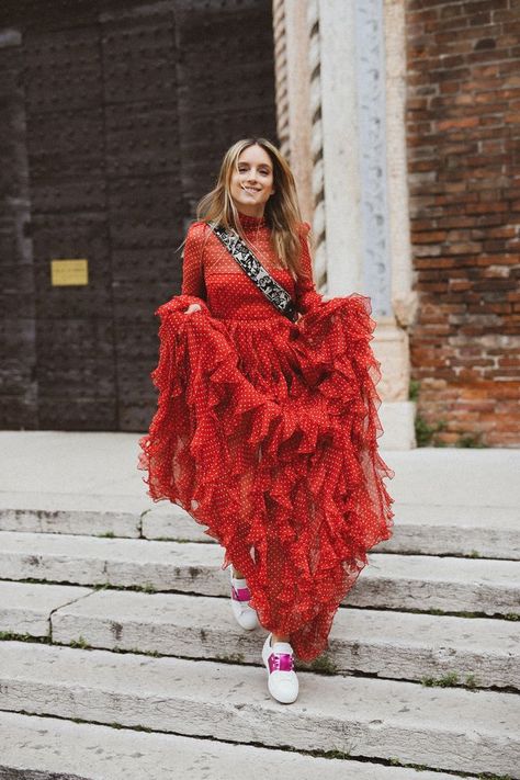 THE BEST RED DRESSES FOR SUMMER: DETERMINE WHICH SHADE OF RED WORKS FOR YOU | THEFASHIONGUITAR | Bloglovin’ Red Words, Red Carpet Dresses, Dress With Sneakers, Street Chic, Shades Of Red, Red Carpet, Red Dress, Kimono Top, Summer Dresses