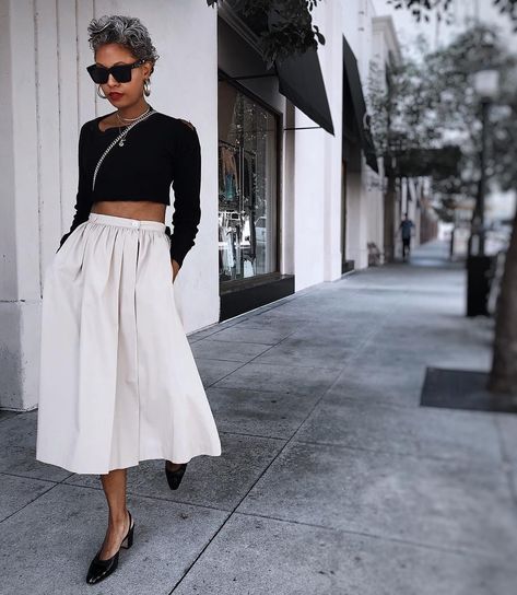 Tennille Murphy on Instagram: “Happy Friday darlings💋 New post is now up // Something Old Something New all about shopping 2nd hand thrifted skirts - including tips on…” Something Old Something New, Color Inspo, Neutral Outfit, Something Old, Season Colors, New Post, Happy Friday, Something New, Midi Skirt