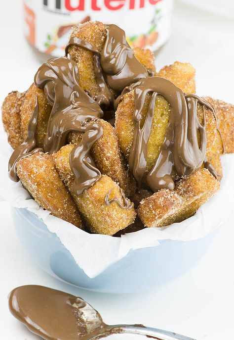 French Tost Churro Bites (Valentines) 3 French Tost, Fried French Toast, Cute Breakfast Ideas, Chocolate French Toast, Pizza Cupcakes, Churro Bites, French Toast Bites, Dessert Breads, Romantic Breakfast