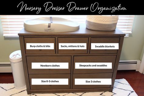 See how I organized my baby's nursery dresser drawers Baby Drawer Organization, Nursery Drawer Organization, Baby Dresser Organization, Nursery Dresser Organization, Baby Drawer, Organization Life, Nursery Drawer, Built In Closet, Dresser Drawer Organization