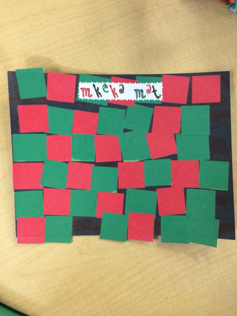 Kwanzaa mkeka mat - patterning Mkeka Mat Craft, Kwanza Activities For Preschoolers, Kwanza Crafts Toddlers, Kwanza Crafts For Toddlers, Kwanza Activities Toddlers, Kwanza Art For Toddlers, Kwanza Activities Preschool, Kwanza Crafts Preschool, Preschool Kwanzaa Crafts