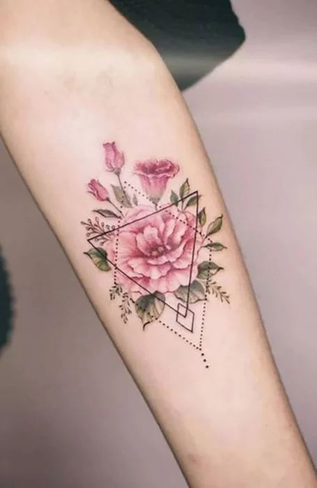 30 Beautiful Flower Tattoos for Women in 2021 - The Trend Spotter Simple Flower Tattoo, Dragons Tattoo, Women Tattoos, Beautiful Flower Tattoos, Small Flower Tattoos, Inspiration Tattoos, Tattoo Girls, Tiny Tattoo, Diy Tattoo