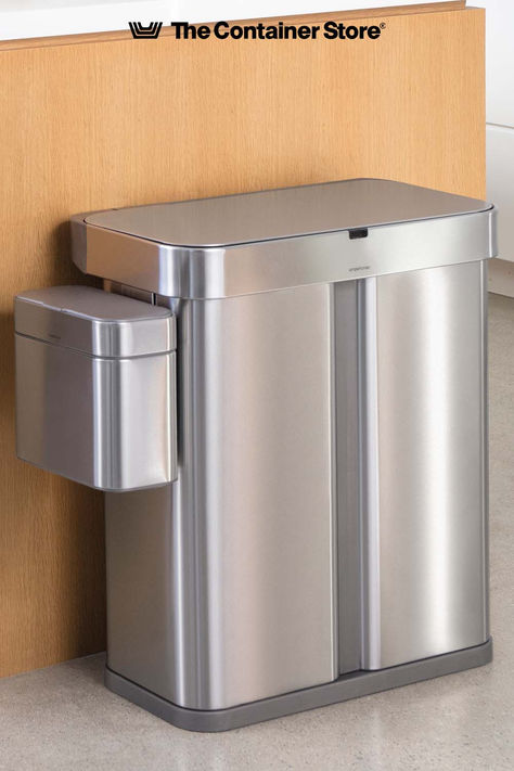 Beautifully constructed with unmatched quality, Simplehuman's trash cans, recycle bins, and compost bins are the perfect way to dispose of waste. They're designed for thousands of uses and help you keep your kitchen tidier than ever. Shop our selection of Simplehuman products here! Recycling Bins Kitchen, Kitchen Rehab, Kitchen Solutions, Tidy Kitchen, Kitchen Trash Cans, The Container Store, Trash And Recycling Bin, Cleaning Closet, Kitchen Shop