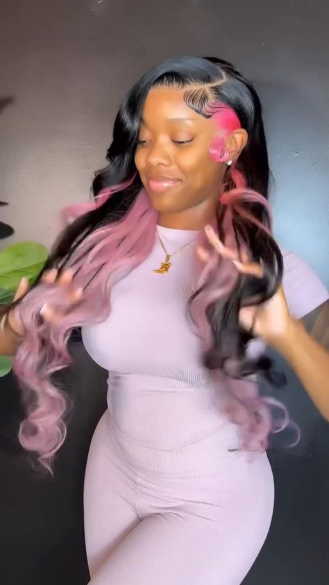 Wigs With Pink Highlights Black Women, Peekaboo Frontal Wig, Valentines Wig Hairstyles, Colored Bundles Hair Black Women, Valentines Day Wig Hairstyles, Valentine’s Day Hair Black Women, Valentine’s Day Wig Ideas, Custom Colored Wigs For Black Women, Side Part Quick Weave With Color