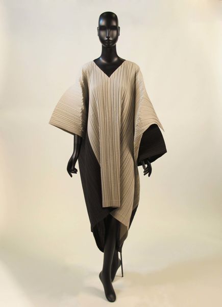 Dress, Issey Miyake (Japanese, born 1938), polyester, Japanese Issy Miyake Fashion, Issy Miyake, Issey Miyake Dress, Miyake Dress, Japanese Fashion Designers, Origami Fashion, Star Wars Fashion, Concept Clothing, Japanese Dress