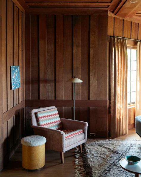 Redwood Interior, Old Cabin Interior, Paneled Room, Cabin Living Room, Old Home Remodel, Dining Room Wallpaper, Hunting Cabin, Cabin Living, Bedroom Photos