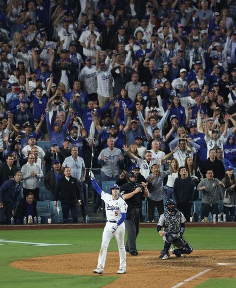 Baseball Player Aesthetic, Player Aesthetic, Dodgers Stadium, Let's Go Dodgers, Mlb Dodgers, Dodgers Win, Dodgers Nation, Dodger Game, Baseball Photography