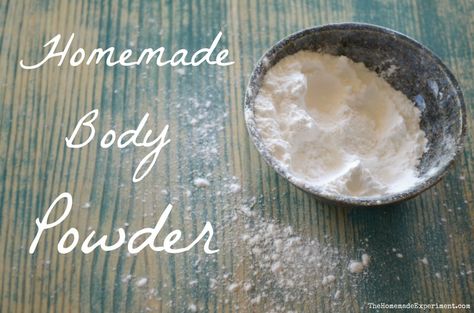 This homemade body powder is quick and easy to make and will have you feeling fresh and dry in no time. Diy Body Powder, Natural Body Powder, Homemade Deodorant Recipe, Homemade Dry Shampoo, Deodorant Powder, Deodorant Recipes, Diy Deodorant, Homemade Deodorant, Dusting Powder