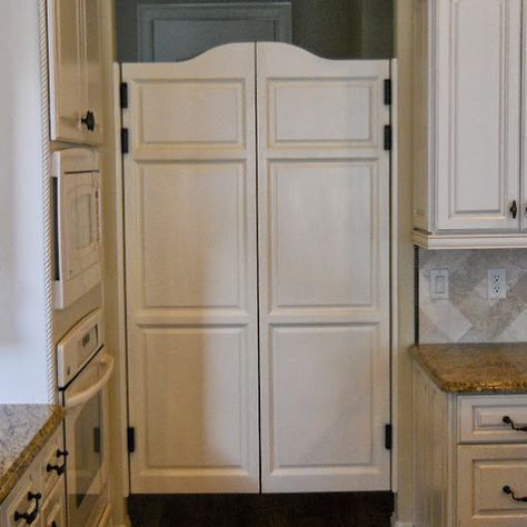 french country half swing door to separate  the dining room from the kitchen. Cowboy Door Kitchen, Swinging Doors Kitchen Farmhouse, Swinging Doors Kitchen, Interior Doors Farmhouse, Update Interior Doors, Kitchen Door Hinges, Shaker Interior Doors, Farmhouse Interior Doors, Hall Door