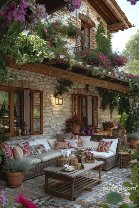 Tuscan Patio, Pretty Porches, House Awnings, Outdoor Designs, Country Gardens, Tuscan Design, Backyard Pavilion, Garden Plans, Tuscan Style