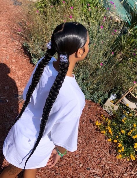 Weave Ponytail Hairstyles, Sleek Ponytail Hairstyles, Slicked Back Hair, Girls Hairstyles Braids, Natural Hair Styles Easy, Hair Ponytail Styles, African Braids Hairstyles, Braided Hairstyles For Black Women, Ponytail Styles