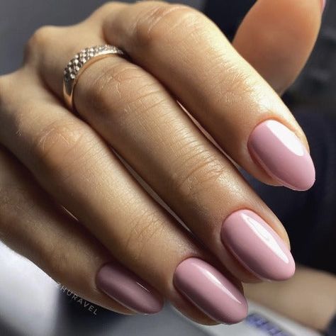 Dusky Pink Nails, Nude Spring Nails, Dusty Pink Nails, Spring Acrylic Nails, Rose Nails, Oval Nails, Dusky Pink, Elegant Nails, Elegant Designs