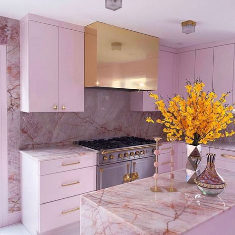 Rose Quartz Interiors, Lavender Kitchen, Style Salon, Quartz Kitchen, Pink Kitchen, Counter Tops, Dream House Decor, Design Case, Aesthetic Room Decor