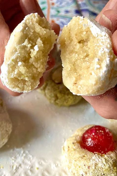 Sicilian Almond Cookies (Authentic Italian Recipe) - Recipes from Italy Almond Flour Recipes Low Carb, Sicilian Recipes Authentic, Cookies Made With Almond Flour, Authentic Italian Desserts, Almond Paste Cookies, Recipes From Italy, Almond Flour Recipes Cookies, Italian Almond Cookies, Almond Pastry