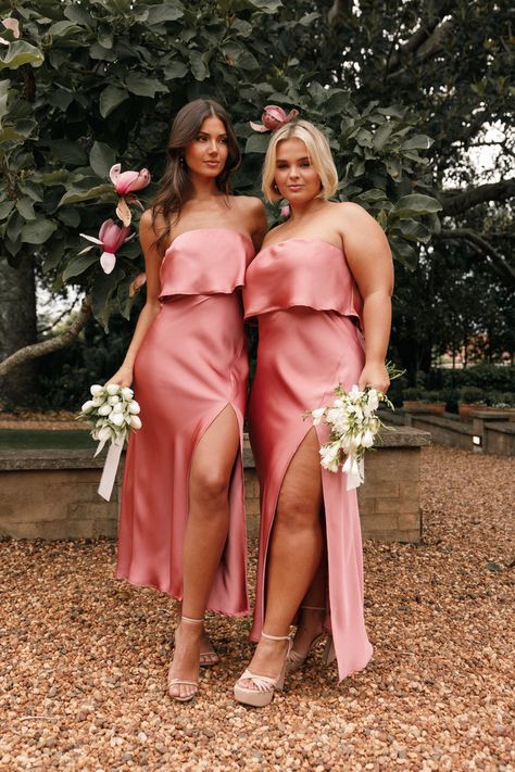 Golf Wedding, Dusty Rose Dress, Strapless Neckline, Strapless Midi Dress, Usa Dresses, Modern Romance, Bridesmaid Outfit, Dress Dusty, Wedding Guest Outfit Summer