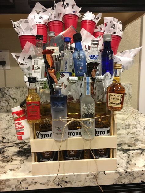 Guy Birthday Gift Basket Ideas, Men’s 21st Birthday, 21st Birthday Ideas For Guys Gift, Guys 21st Birthday Ideas, 21st Birthday Ideas For Guys, 21st Birthday Gifts For Guys, 21st Birthday Gift Ideas, 21st Birthday Basket, Booze Gift