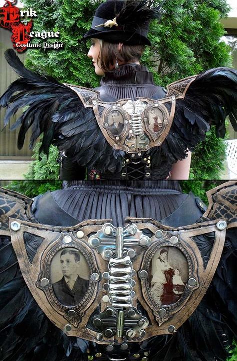 OH MY O_O  Coque Feather Wings and details by Erik Teague Design / Opergeist Haberdashery Steam Punk Costume, Heavy Metal Artwork, Clockwork Heart, Steampunk Wings, Men Steampunk, Punk Costume, Style Steampunk, Neo Victorian, Steampunk Diy