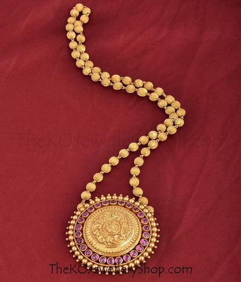 Mohanmala With Pendant, Dollar For Gold Chain, Gold Pendant Designs Indian, Dollar Chain, Flower Pearl Necklace, Traditional Pendant, Gold Pendant Set, Couples Necklace, Gold Jewelry Outfits