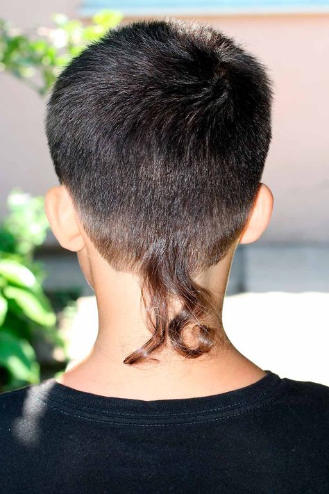 Rat Tail Hairstyle, Rattail Haircut, Undercut Mullet, Rat Tail Haircut, Rat Tail Hair, Tail Hairstyle, Hair 2022, Tail Hair, Rat Tail