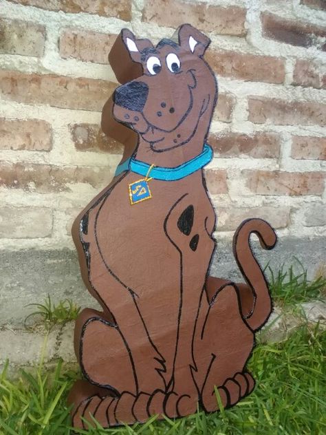 Scooby Doo Cardboard Cutout, Scooby Doo Homecoming Float, Trunk Or Treat Ideas For Cars Scooby Doo, Scooby Doo Halloween Decor, Scooby Doo Door Decoration, Scooby Doo Decorations Diy, Trunk Or Treat Scooby Doo Theme, Scooby Doo Trunk Or Treat Ideas, Scooby Doo Decor