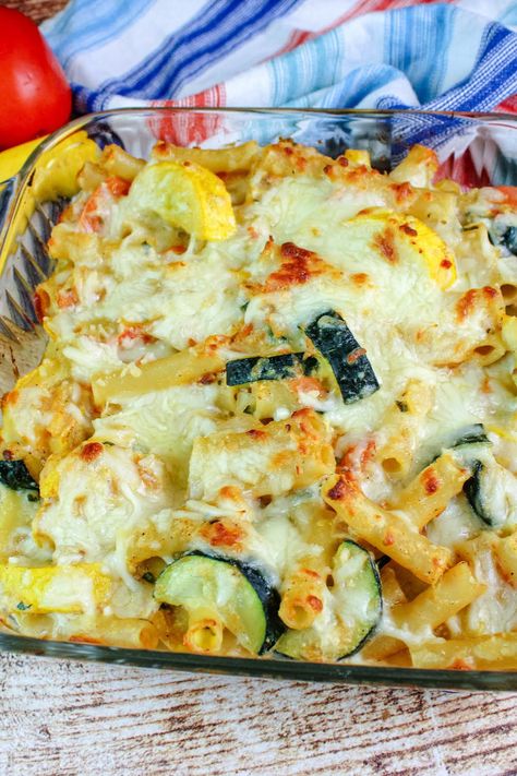 Baked Ziti and Summer Veggies Vegetable Baked Ziti Recipe, Veggie Ziti Bake, Summer Vegetable Casserole Recipes, Baked Ziti With Vegetables, Baked Ziti With Zucchini, Chicken Zucchini Pasta Bake, Baked Pasta Side Dishes, Zucchini Baked Ziti, Veggie Ziti