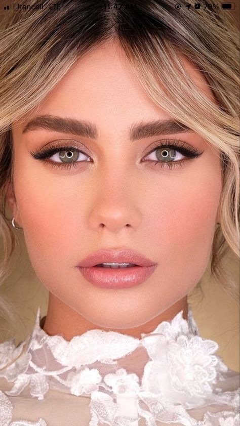 Bridal Makeup For Blondes, Soft Bridal Makeup, Soft Wedding Makeup, Wedding Makeup For Brunettes, Light Makeup Looks, Makeup Looks For Green Eyes, Glam Wedding Makeup, Brunette Makeup, Prom Makeup Looks