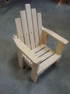 Kids Wooden Chair, Diy Kids Chair, Outdoor Chairs Diy, Garden Chairs Design, Wooden Chair Plans, Adirondack Chair Plans, Pallet Chair, Chair Design Wooden, Woodworking Chair