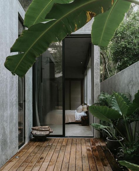 Wabi Sabi Garden Outdoor Spaces, Wabi Sabi Exterior, Wabi Sabi Garden, Concrete Loft, Wabi Sabi House, Modern Wabi Sabi, Farm Villa, Hidden Oasis, Bali Decor