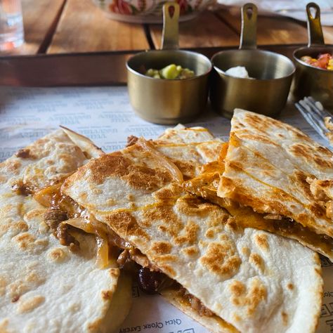 Cheese Quesadilla Aesthetic, Quesadillas Aesthetic, Quesadilla Aesthetic, Ivy Core, Bf Aesthetic, Food Inspired, Cheese Quesadilla, Food Babe, Cooking Chef