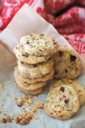 Strawberry-Pistachio icebox Cookies (60) with freeze dried berries & chopped nuts Water Crackers Recipe, Cranberry Pistachio Shortbread, Cookie Strawberry, Cranberry Orange Shortbread, Cranberry Pistachio Cookies, Orange Shortbread Cookies, Cranberry Shortbread Cookies, Strawberry Pistachio, Pistachio Shortbread