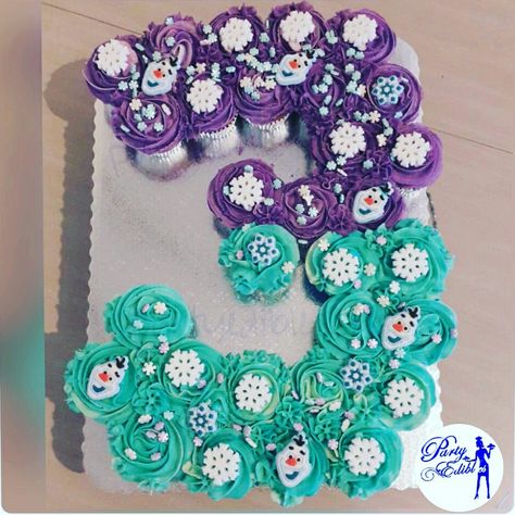 Number 3 shaped frozen themed cupcakes Frozen Themed Cupcake Cake, 3 Shaped Cupcakes, Number 3 Frozen Cake, Cupcake Cake 3 Shape, Cupcake 3 Shape, Frozen Themed Cupcakes Ideas, 3 Cupcake Cake Number, Frozen Themed Cupcakes, Number 3 Cupcake Cake