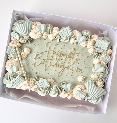 Sheet Cake Decorations Ideas, Trending Sheet Cake, Trending Sheet Cake Designs, 70th Birthday Sheet Cake For Men, Sheet Birthday Cakes For Women, 40th Birthday Sheet Cake, Boho Sheet Cake, Flat Sheet Cake, Vintage Sheet Cake