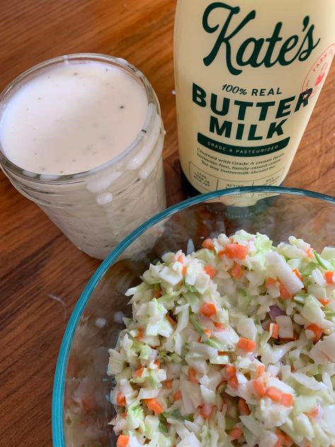 Buttermilk Coleslaw Dressing Buttermilk Coleslaw Dressing, Buttermilk Coleslaw Recipe, Buttermilk Coleslaw, Cold Slaw, Coleslaw Dressing Recipe, Coleslaw Recipes, Cookie And Kate, Slaw Dressing, Buttermilk Dressing