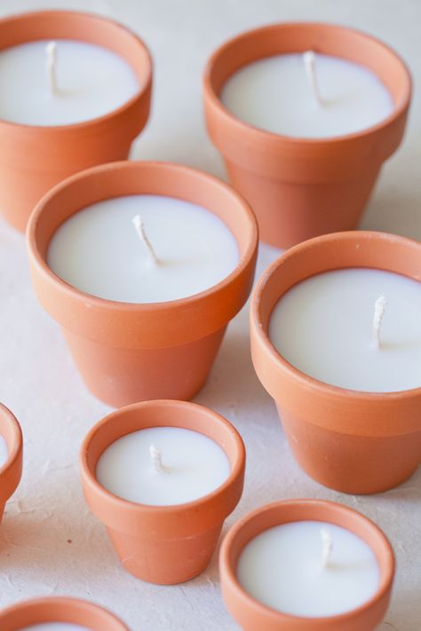 Eden Passante creates mini terra-cotta votives! These mini candles are adorable for fall and can be made in any size you want! Soya Mumu, Terra Cotta Pot Crafts, Shelves Diy, Clay Pot Crafts, Candle Craft, Mini Candles, Homemade Candles, Scented Wax, Terracotta Pots