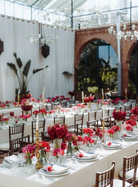 Morocco Wedding Red Table Runner Wedding, Modern Asian Wedding Decor, Red Table Setting Wedding, Red And White Tablescape, Red Wedding Table Settings, Floral Centerpieces Wedding Table Decor, Red Garden Wedding, Red Tulips Wedding, Wedding Table Decorations Red